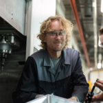 AMOLF technician