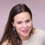 Nike van Nielen, formed PhD student at AMOLF