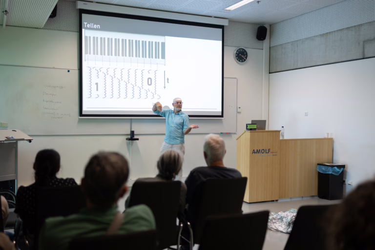 Martin van Hecke presenting at Wetenschapsdag 2026
